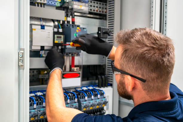 Best Licensed Electrician  in Hawarden, IA